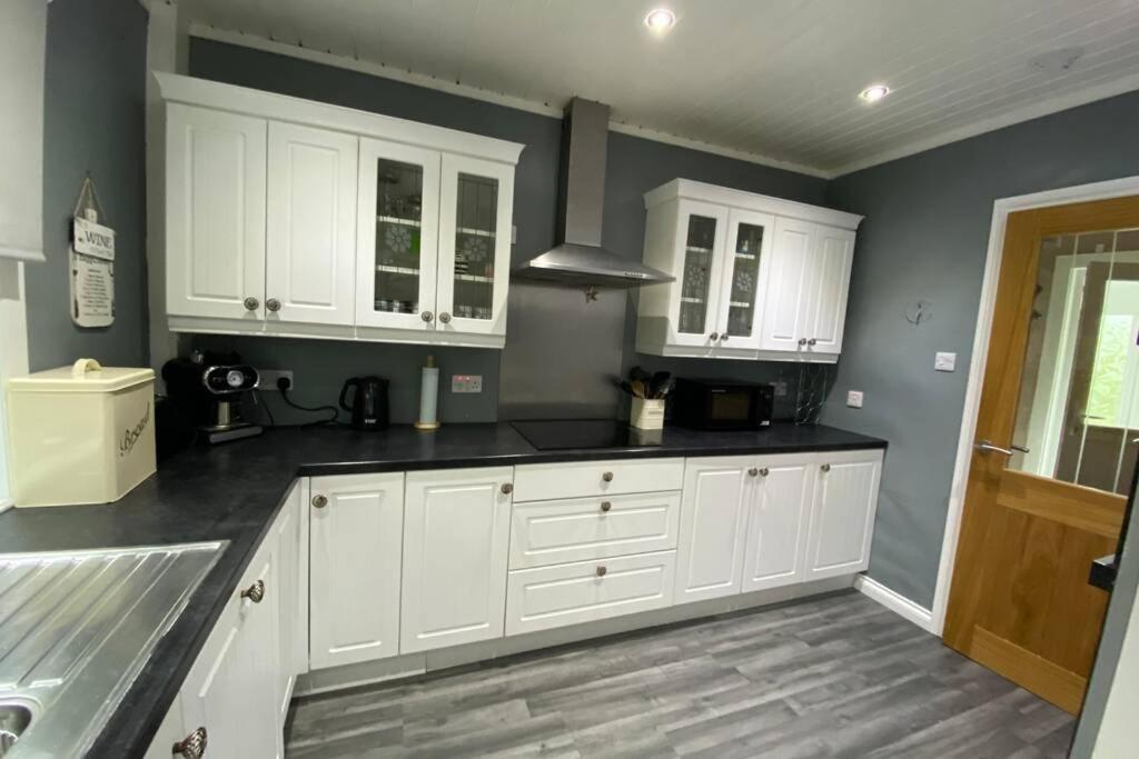 Tigh Na H'Aibhne Villa Broadford  Luaran gambar